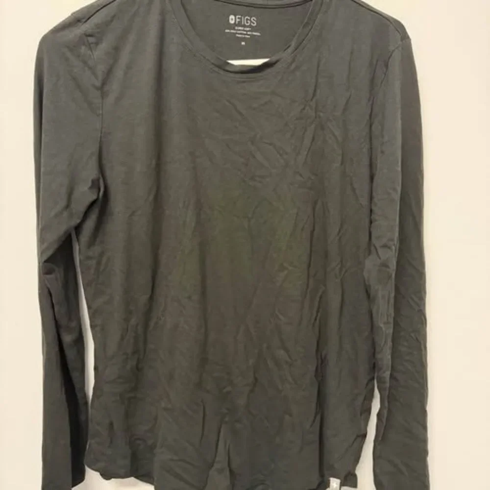 Figs long sleeve t shirt underscrub